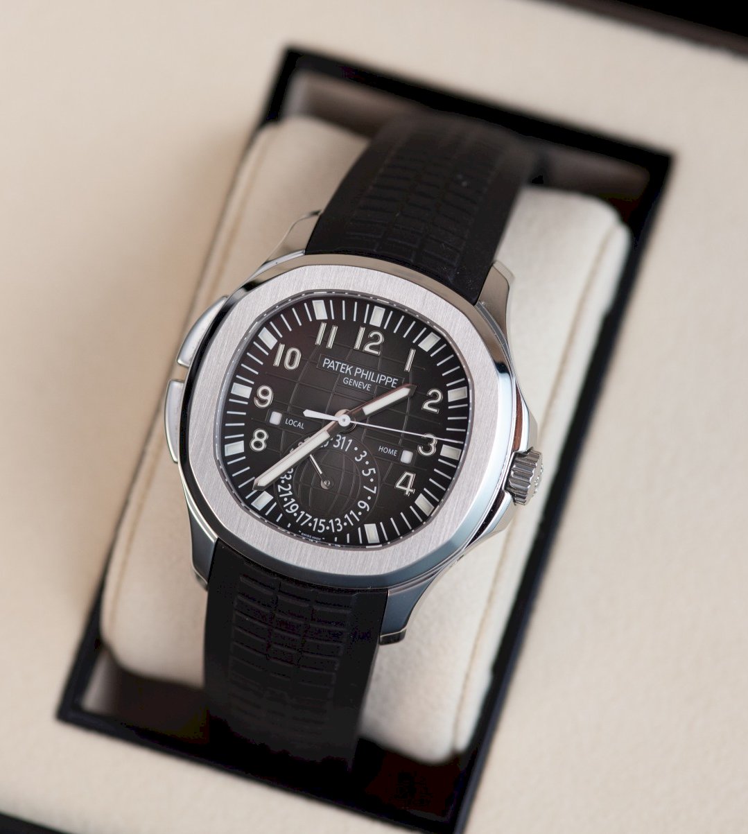 Patek Philippe Aquanaut 5164 Travel Time